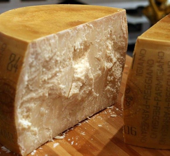 Parmigiano Reggiano DOP - Prodotto di Montagna - 24 Mesi - Forma Intera + Coltello Professionale - Image 6