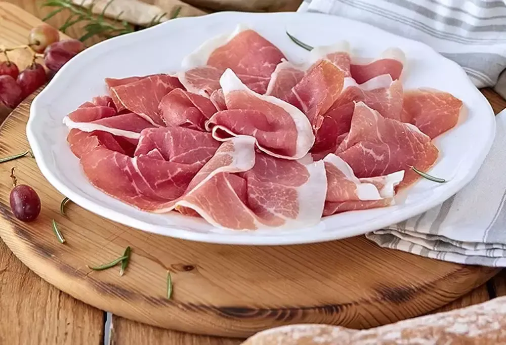 Prosciutto di Parma DOP - 24 Mesi - Intero - Disossato - Image 4